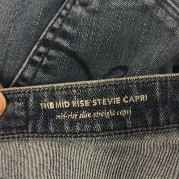 Mid Rise Blue Capri Jeans - Picture 7 of 7
